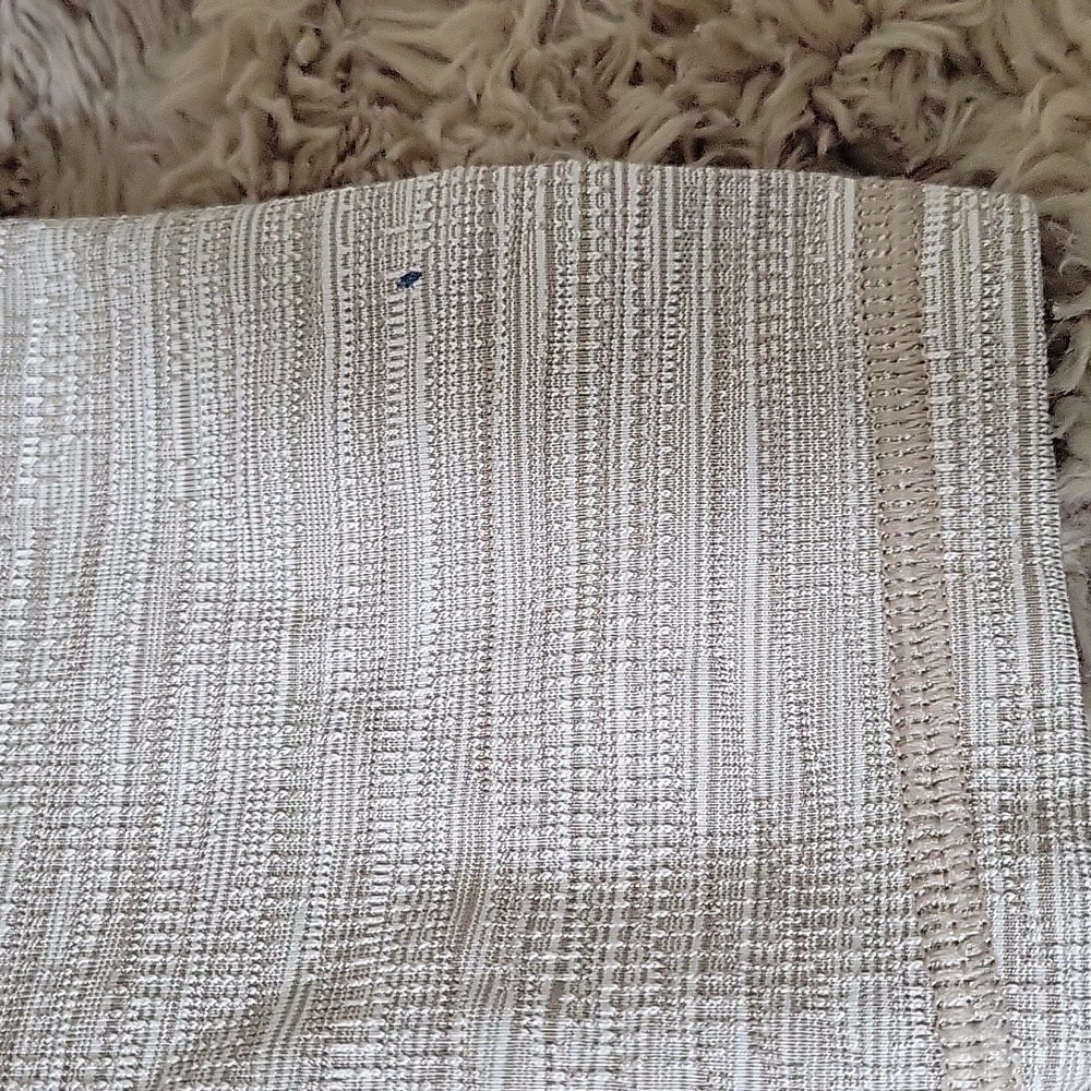Athleta Textured Tan and Cream Leggings Sz Medium - Picture 4 of 7